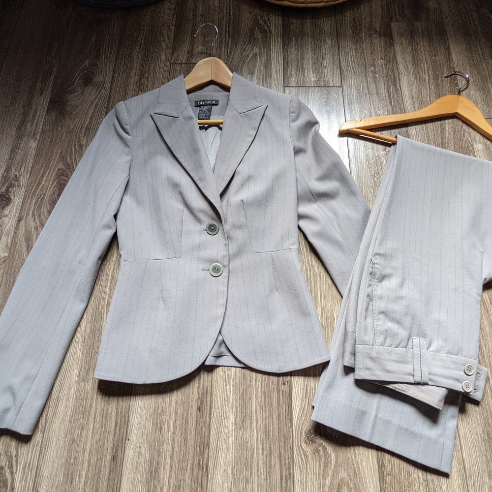 Vintage Women (S) - ANNEX Grey Pinstripe Suit: Machine-Washable